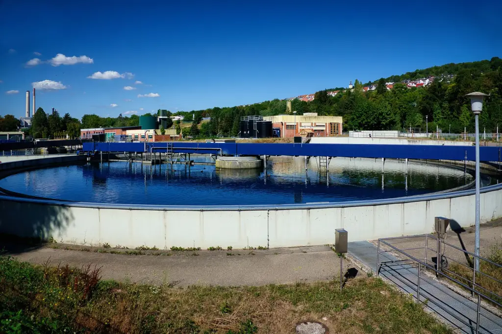 温州映夕泵业潜水排污泵耐磨耐腐蚀材质与高效水力设计解析正文配图 1
