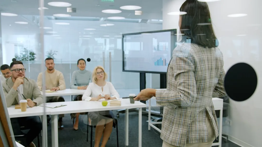 映夕切割泵与普通潜水排污泵在市政排污中的性能对比